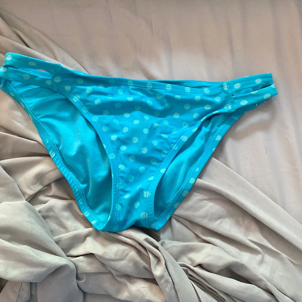 super cute girls cut out side polka dot bikini bottoms.